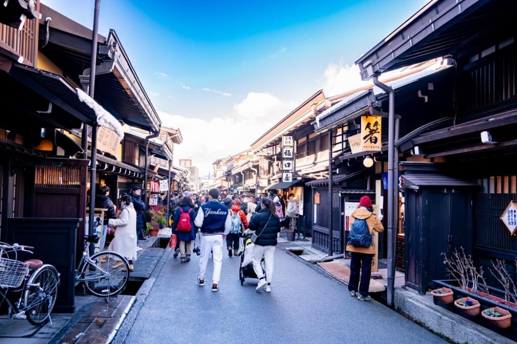 Takayama,,Giappone,-,Febbraio,01,2024:small,Snow-covered,Streets,In,Winter