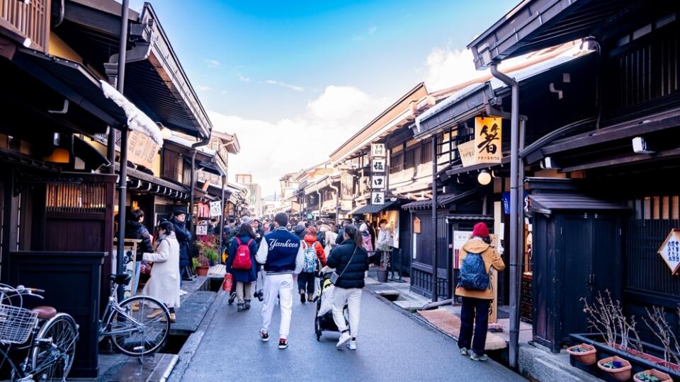 Takayama,,Giappone,-,Febbraio,01,2024:small,Snow-covered,Streets,In,Winter