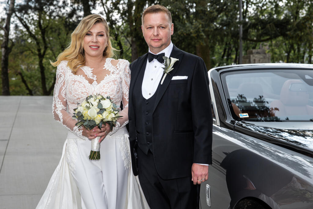 Svadba Gabriely Drobovej a Karola Rumana v Bratislave. Na snímke Gabriela Drobová a Karol Ruman.