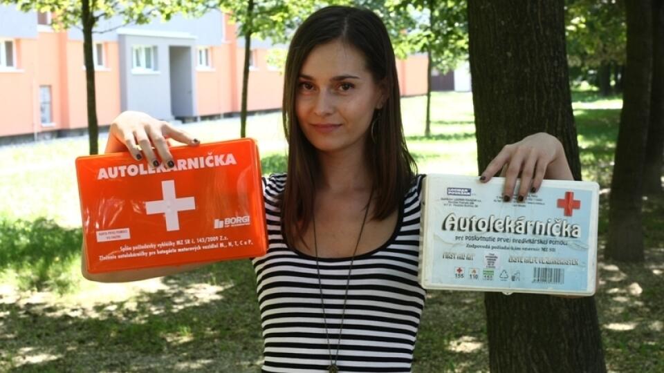 Oranžovú
autolekárničku
nám nariaďuje
vyhláška.
Povolených je
šesť odtieňov
tejto farby.