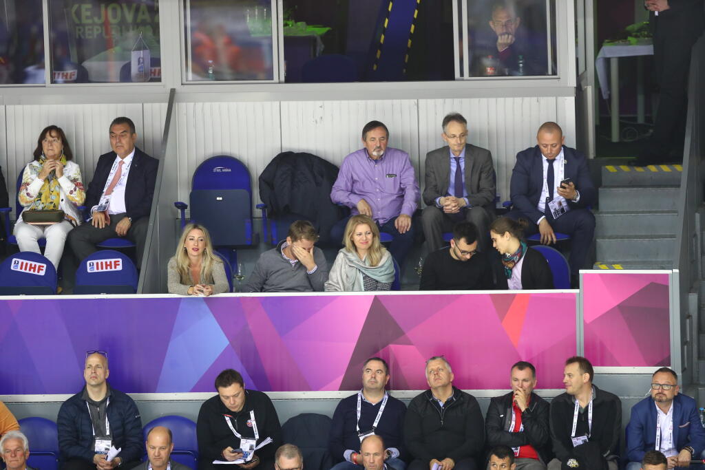 Takto fandila našim hokejistom budúca prezidentka Zuzana Čaputová. Takto ju Slováci v jej pozícii často neuvidia.