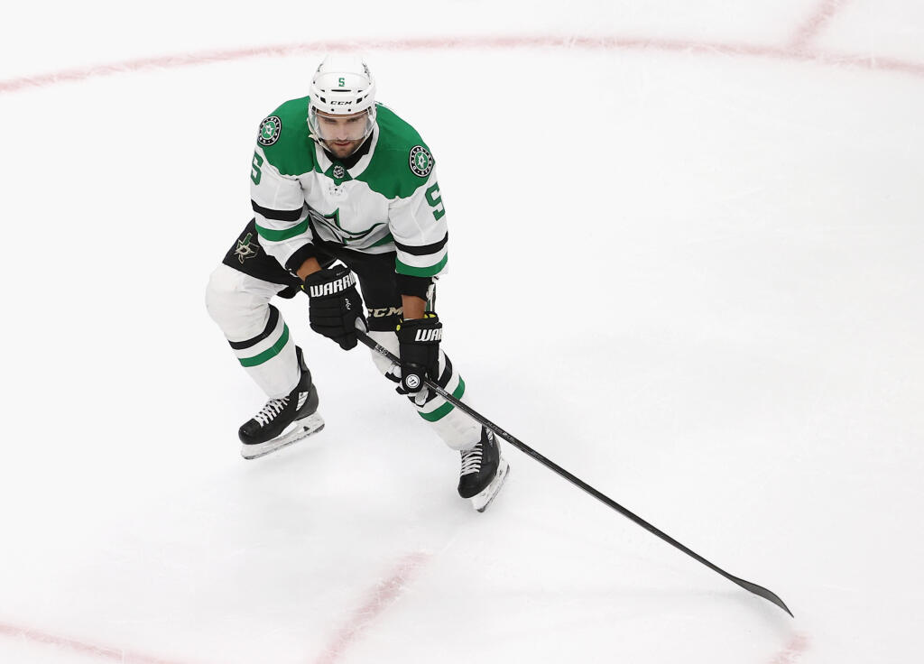 Andrej Sekera (Dallas Stars) - 1 500 00 dolárov
