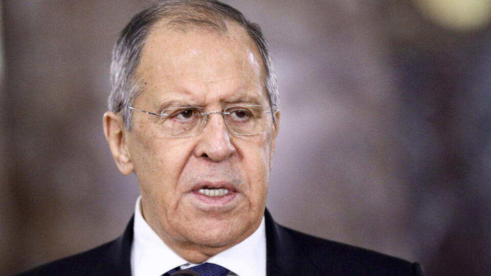KK45 Moskva - Ruský minister zahraničných vecí Sergej Lavrov hovorí počas stretnutia v Moskve 10. februára 2021. Rusko je pripravené na roztržku s EÚ v prípade, ak naň Únia uvalí nové sankcie v súvislosti s uväznením opozičného politika Alexeja Navaľného. Uviedol to v piatok 12. februára 2021 ruský minister zahraničných vecí Sergej Lavrov. FOTO TASR/AP
In this photo released by the Russian Foreign Ministry Press Service, Russian Foreign Minister Sergey Lavrov speaks during a meeting in Moscow, R