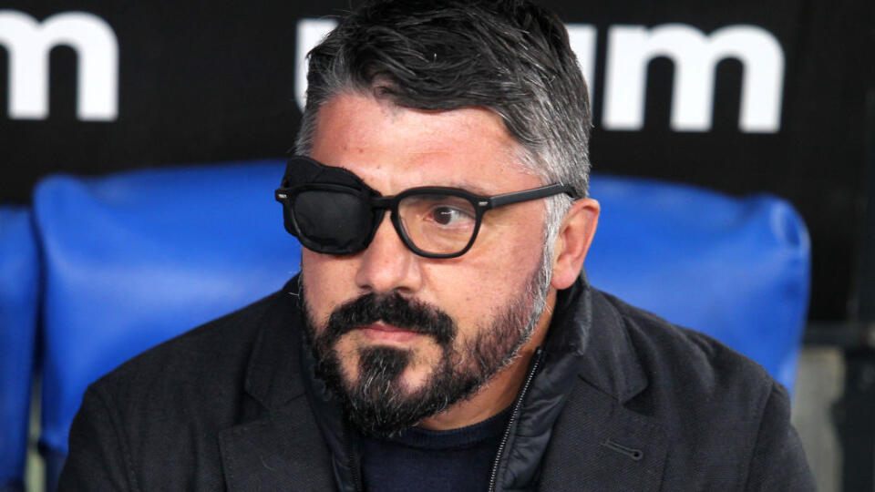 Genaro Gattuso vedie zápasy s prelepeným okom.