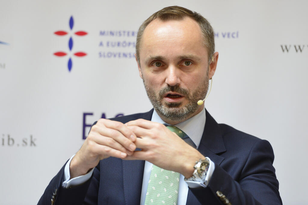 SR Bratislava fórum bezpečnostné NATO BAX 