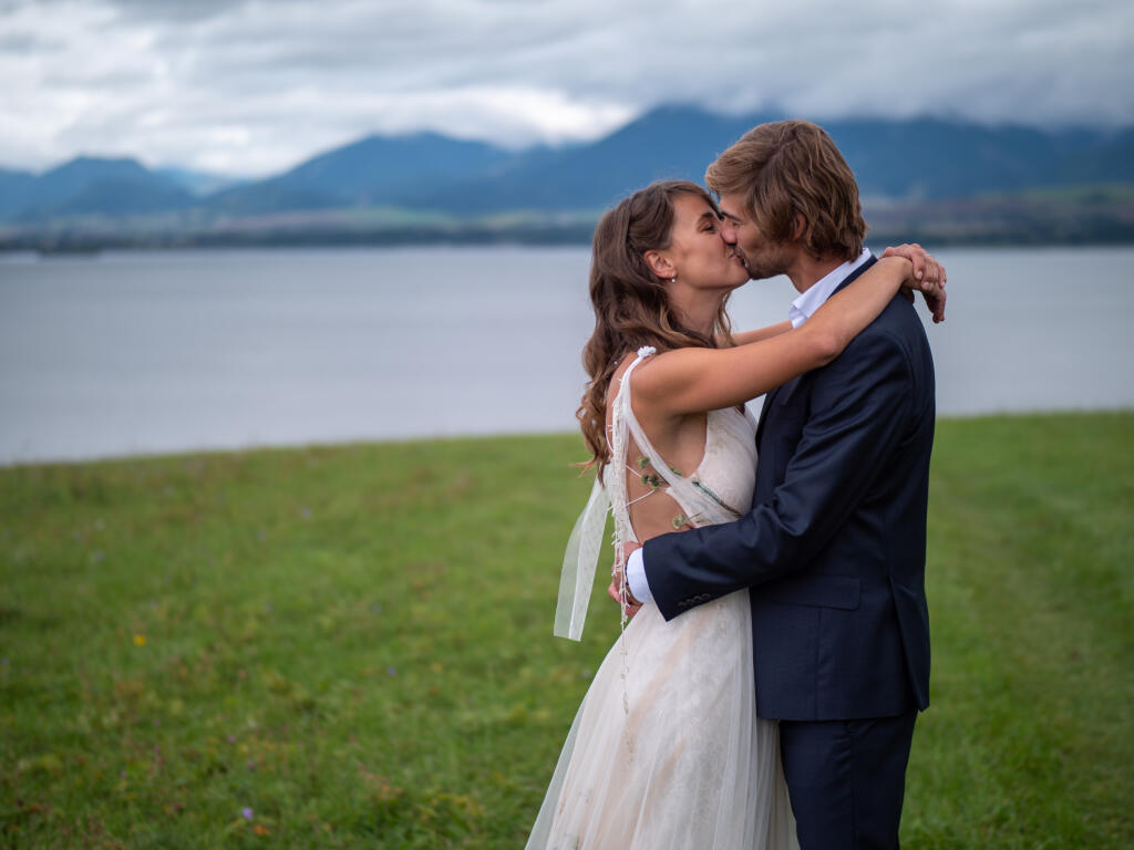 Zuzana a Martin sú spolu už 13 rokov, no áno si povedali až pred pár dňami v krásnom prostredí pri Liptovskej Mare.