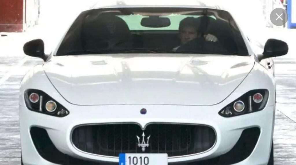 Vozový park argentínskeho futbalového kúzelníka Lionela Messiho obsahuje 13 automobilov vrátane Maseratiho za niekoľko stotisíc eur.