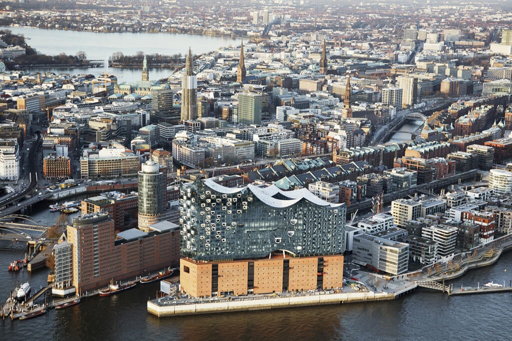 Hamburg - nová dominanta Elbphilharmonie v štvrti HafenCity
