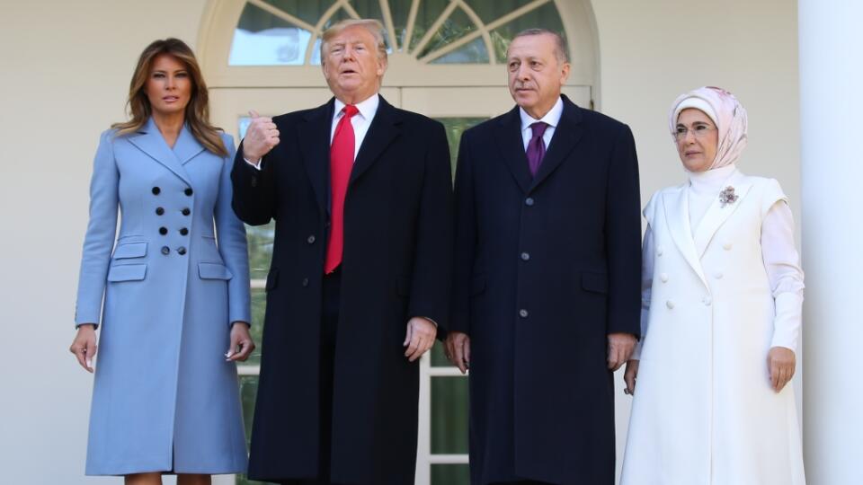 Donald Trump urazil Turecko, Erdogan mu vracia úder.