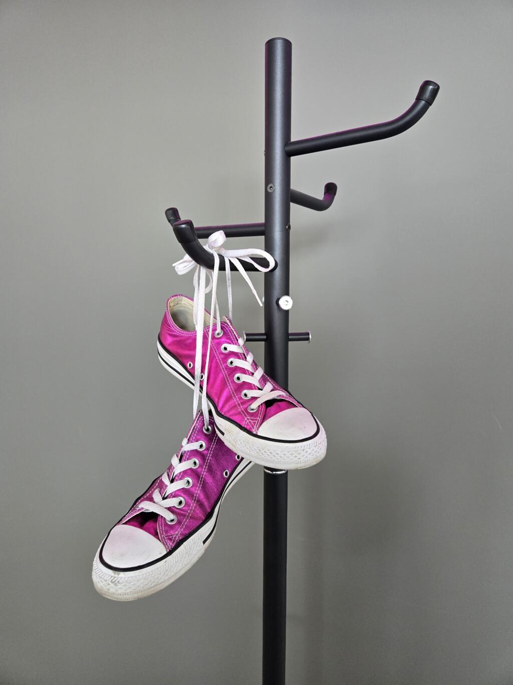 Magenta Converse Michala Korca.