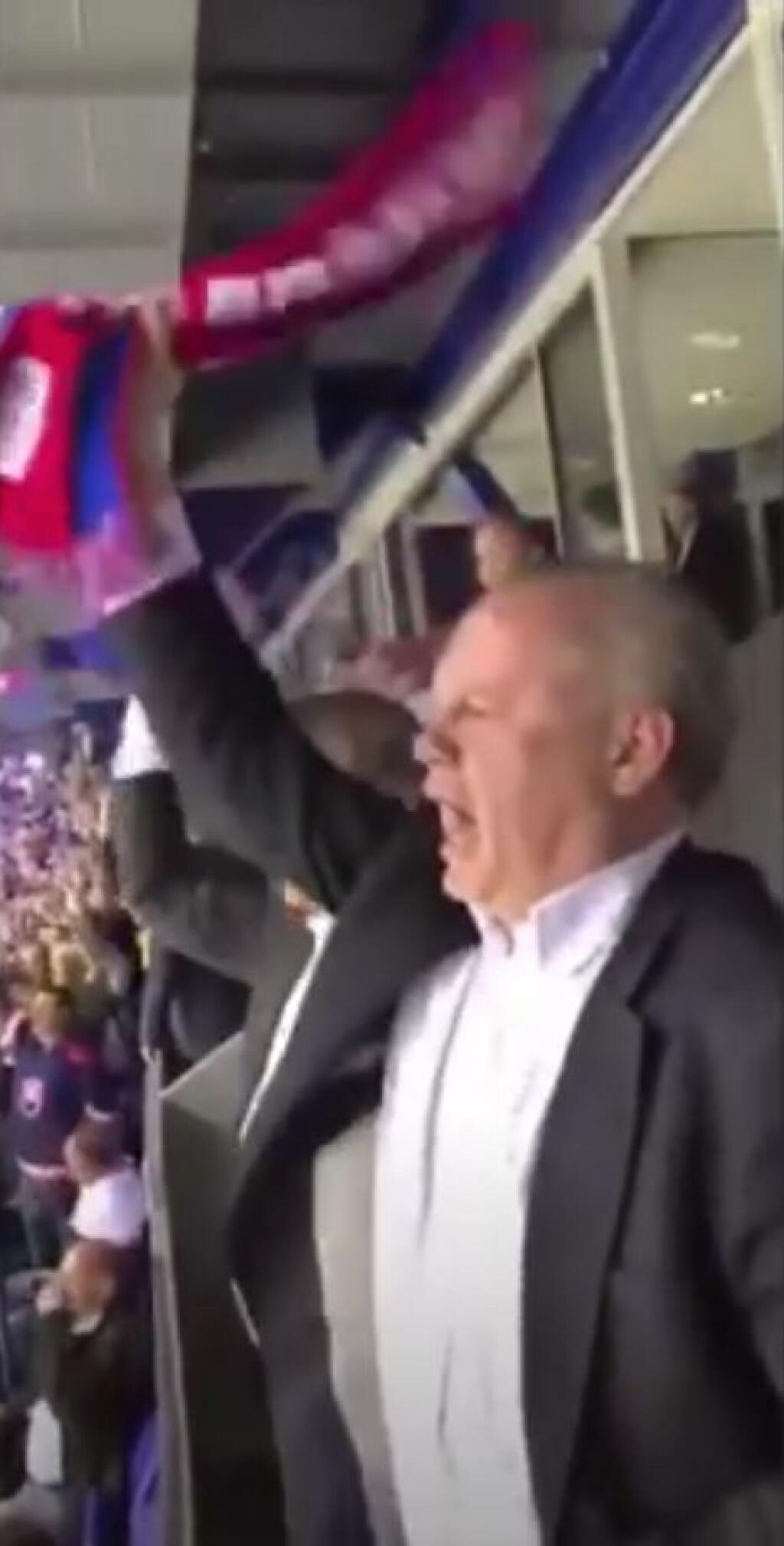 Bývalý prezident Andrej Kiska rád navštevoval zápasy hokejovej reprezentácie na majstrovstvách sveta či olympiáde a na tribúne sa po góloch doslova odtrhol z reťaze.