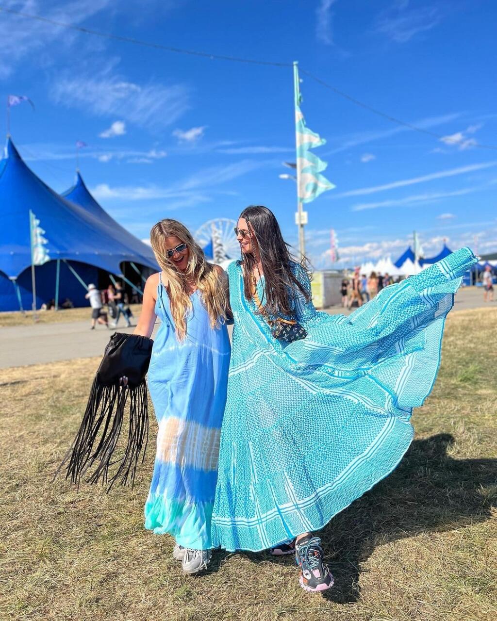 Tehotná modelka a moderátorka Soňa Skoncová na festivale Pohoda. V sobotu zvolila takéto svetlomodré