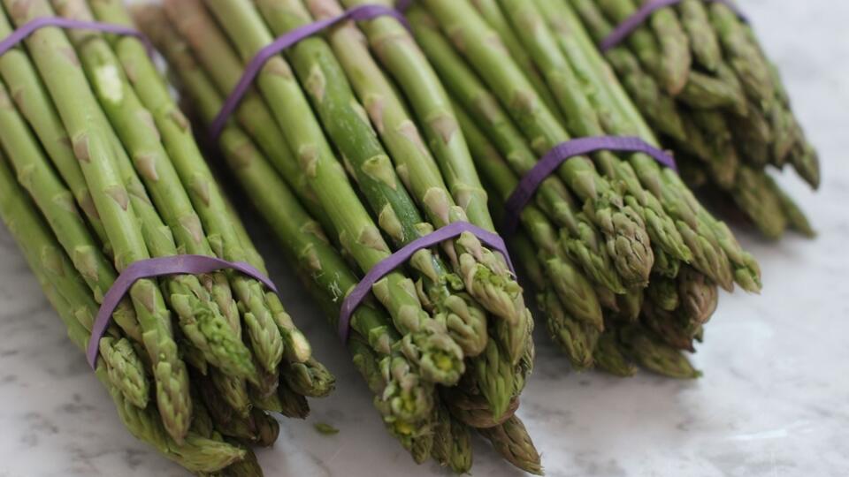 Food KitchenWise Asparagus Soup