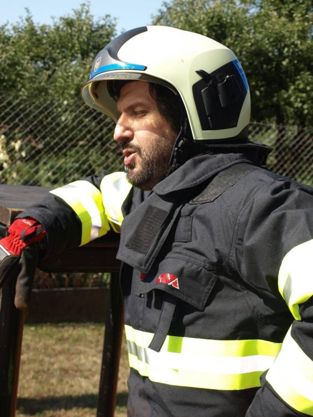 Kaliňák má kanceláriu u dobrovoľných hasičov. Komentovať to nechce