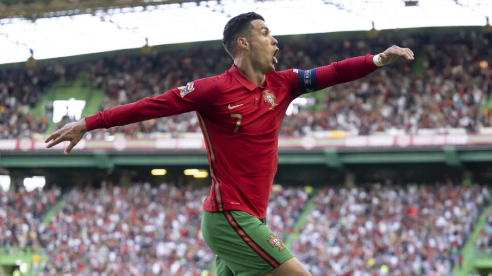 Cristiano Ronaldo už urobil radosť nejednému dieťaťu.