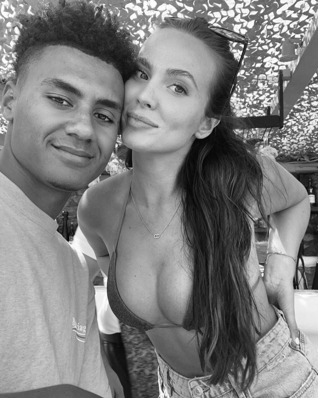 Ellie Alderson a Ollie Watkins