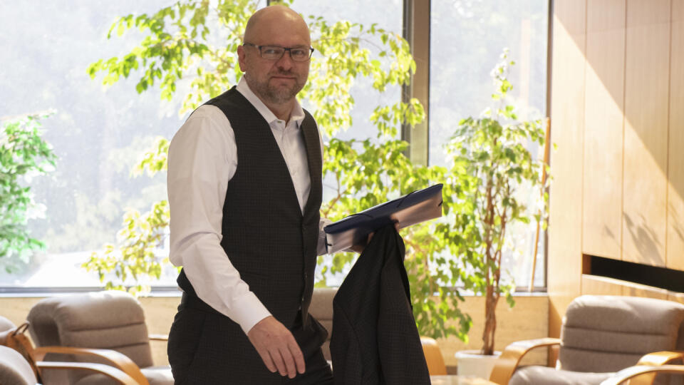 Na snímke podpredseda vlády a minister hospodárstva SR Richard Sulík prichádza na rokovanie vlády SR 1. júla 2022 v Bratislave.