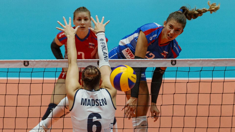 Na snímke Nikola Radosová počas prípravného zápasu proti reprezentácií Fínska pred začiatkom Majstrovstiev Európy žien vo volejbale.