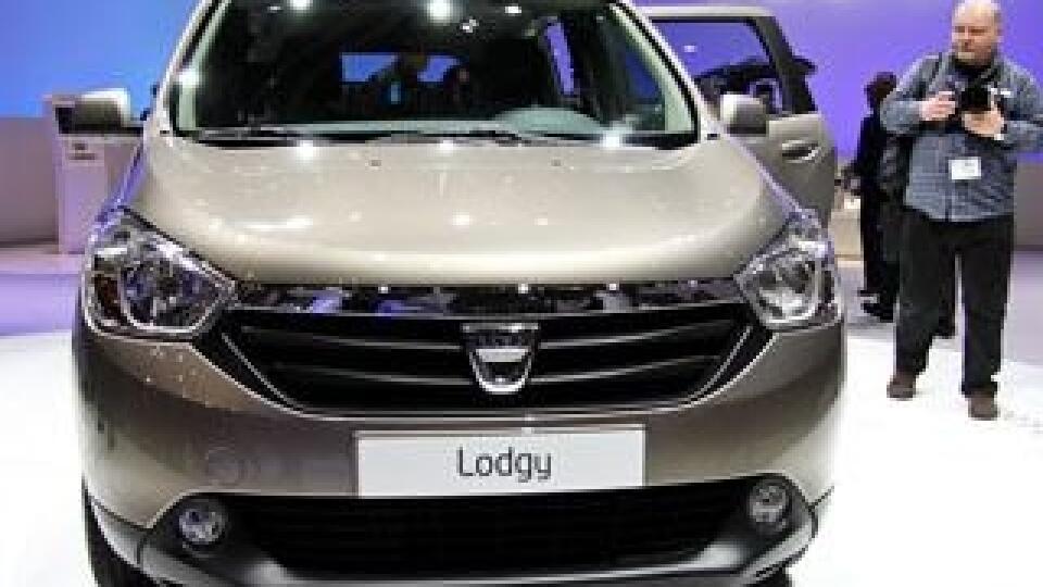 Dacia odhalila model Lodgy v Ženeve, v súčasnosti