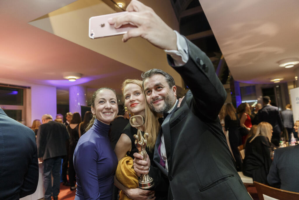 Na snímke počas párty po skončení priameho prenosu z galavečera OTO 2019. Na snímke Vladimír Kobielsky a Eva Sakalová.