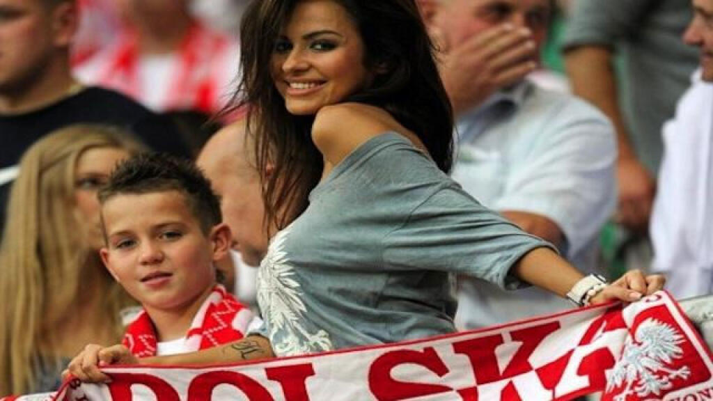 FOTO Najsexi fanúšičky na MS vo futbale: Po góloch ukazujú svoje krivky