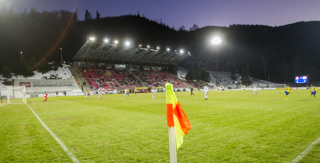 Lobotka kúpil približne 30% akcií klubu.