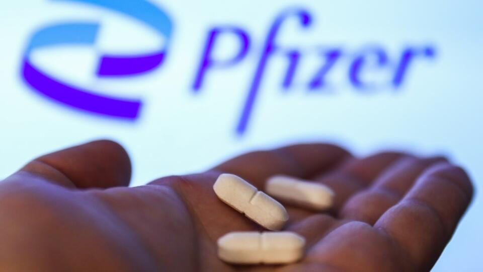 Firma Pfizer požiadala o schválenie lieku proti Covidu, znižuje počet úmrtí o takmer 90 percent