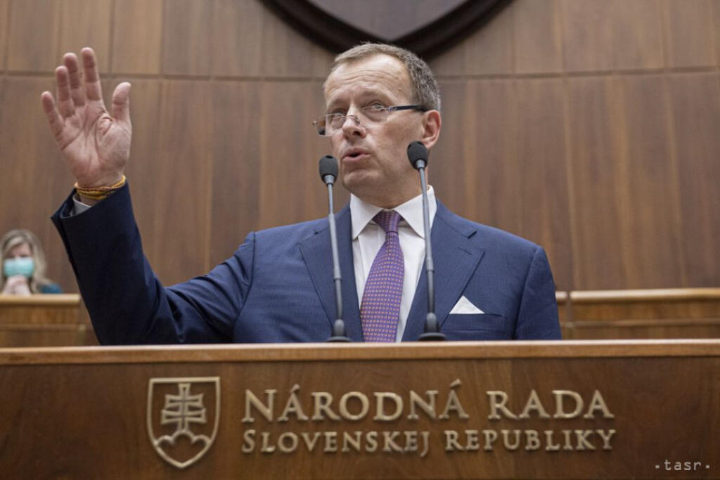 Predseda parlamentu Boris Kollár (Sme rodina).