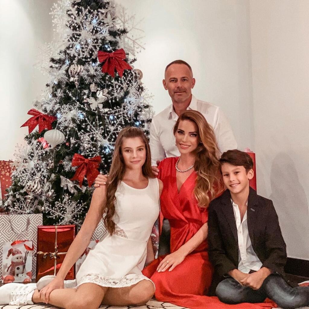 Vanesska Volopichová akoby svojej slávnej mamine z oka vypadla.
