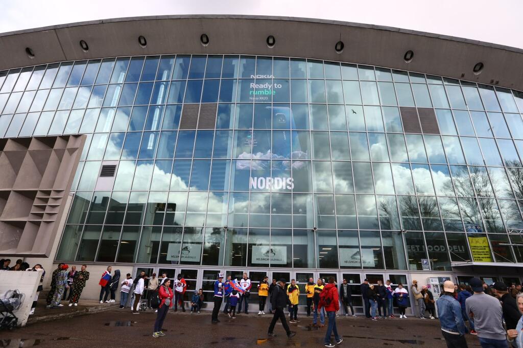 Slovenskí fanúšikovia to roztočili už pred Helsinki Ice Hall.
