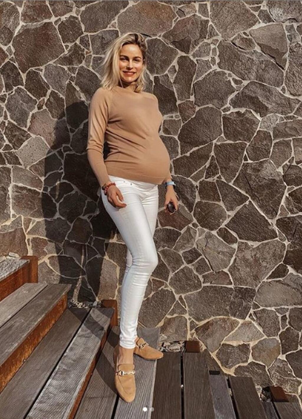 Kráska pribrala 18 kíl, no niet pochýb, že sa do svojej tradičnej formy dostane o pár týždňov.
